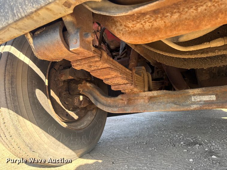 image for item OE9570 1988 International 1954 Crew Cab flatbed truck