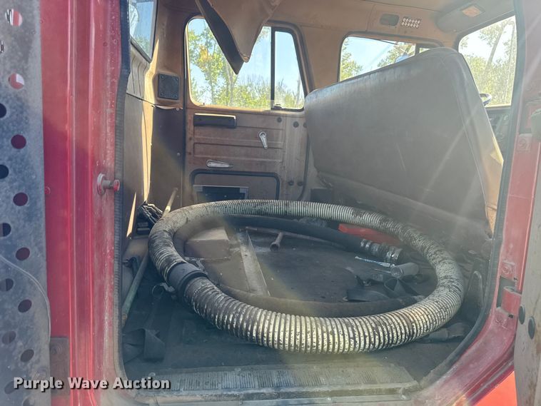 image for item OE9570 1988 International 1954 Crew Cab flatbed truck