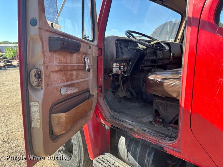 image for item OE9570 1988 International 1954 Crew Cab flatbed truck