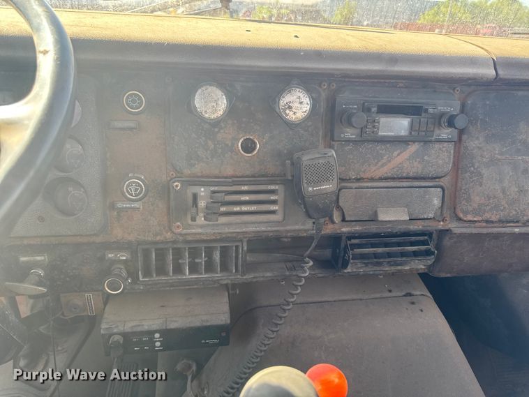 image for item OE9570 1988 International 1954 Crew Cab flatbed truck