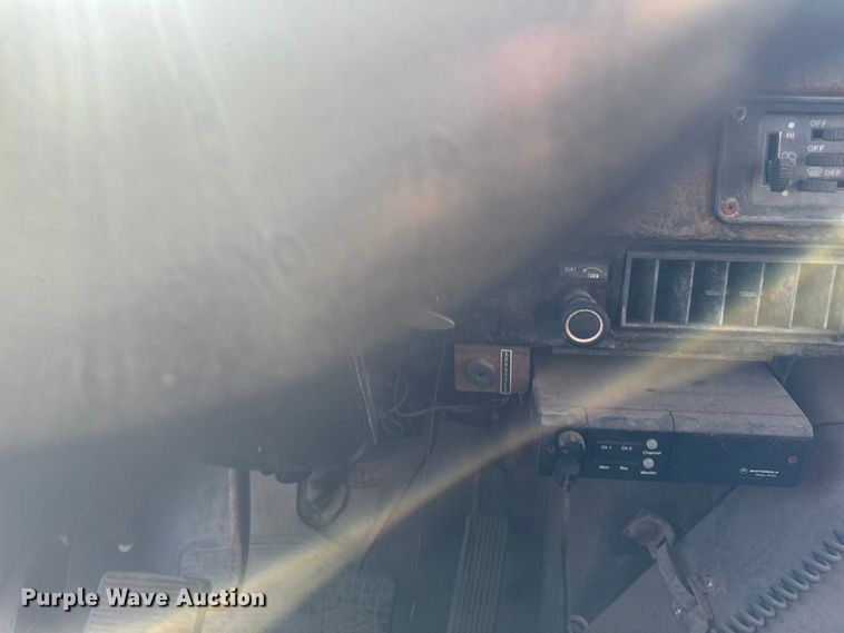 image for item OE9570 1988 International 1954 Crew Cab flatbed truck