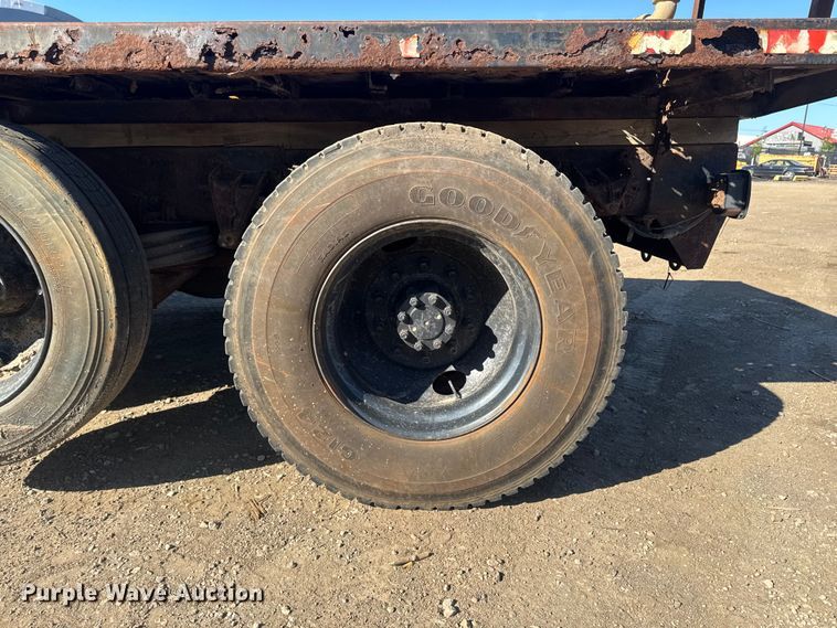 image for item OE9570 1988 International 1954 Crew Cab flatbed truck