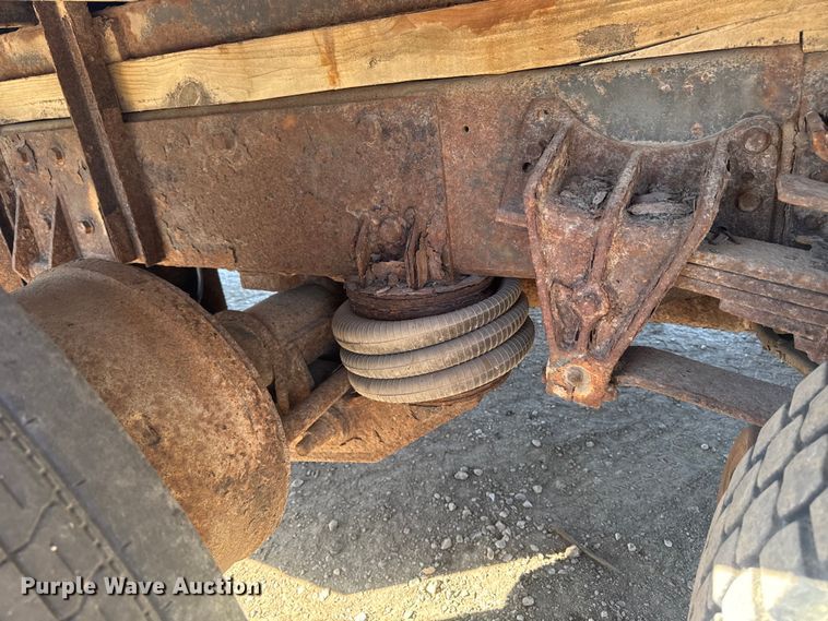 image for item OE9570 1988 International 1954 Crew Cab flatbed truck