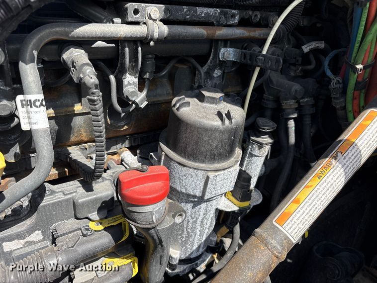 image for item YA2207 2020 Kenworth T680 semi truck