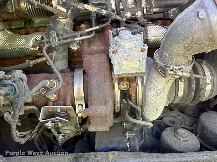 image for item YA2207 2020 Kenworth T680 semi truck