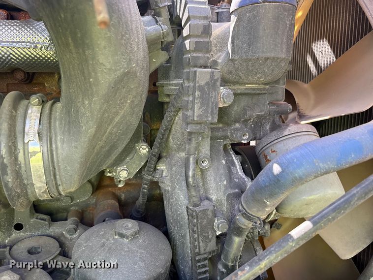 image for item YA2207 2020 Kenworth T680 semi truck