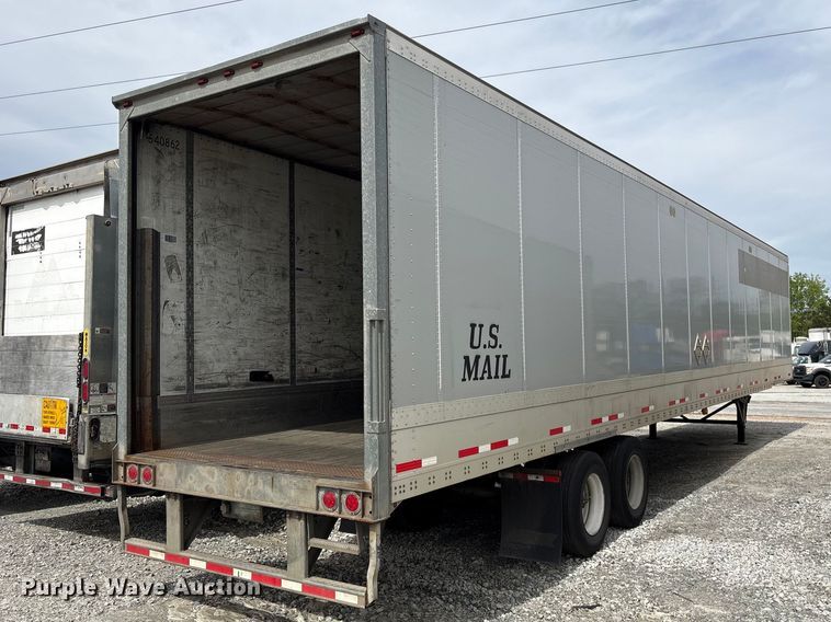 image for item YA2437 2014 Wabash DVHDHFC dry van trailer