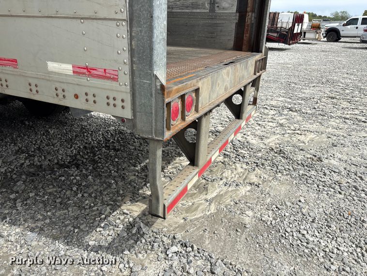 image for item YA2437 2014 Wabash DVHDHFC dry van trailer