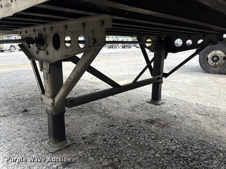 image for item YA2437 2014 Wabash DVHDHFC dry van trailer