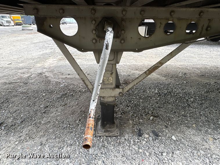 image for item YA2437 2014 Wabash DVHDHFC dry van trailer