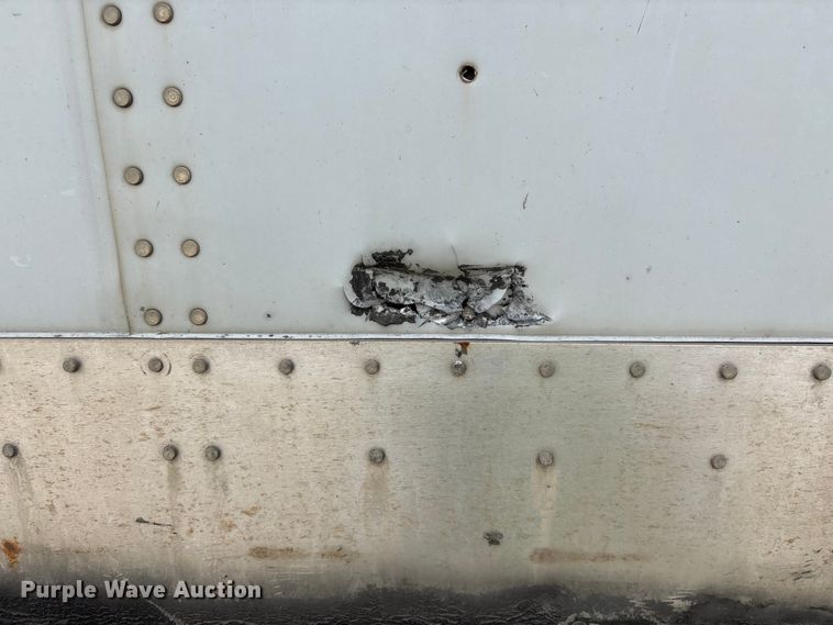 image for item YA2437 2014 Wabash DVHDHFC dry van trailer