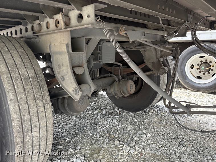 image for item YA2437 2014 Wabash DVHDHFC dry van trailer