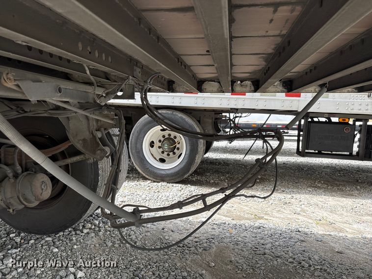 image for item YA2437 2014 Wabash DVHDHFC dry van trailer