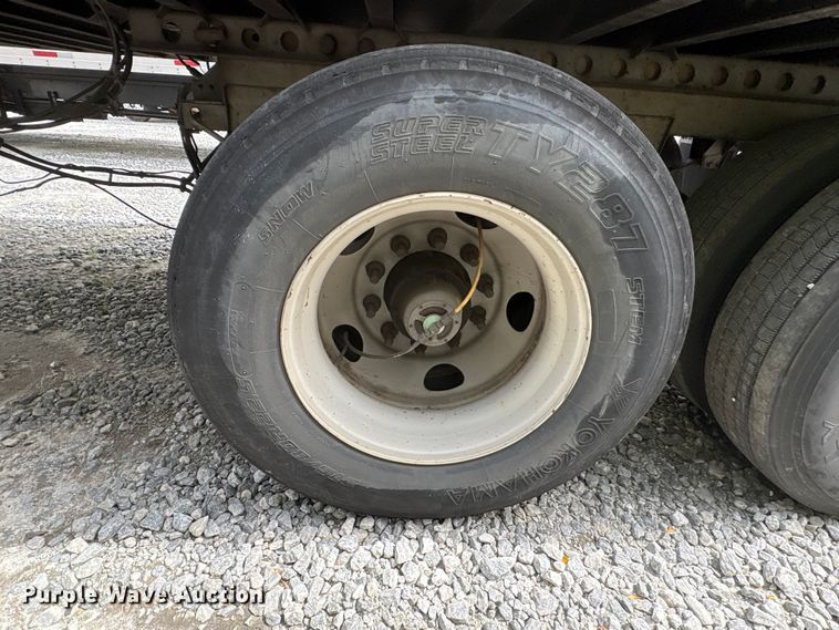 image for item YA2437 2014 Wabash DVHDHFC dry van trailer