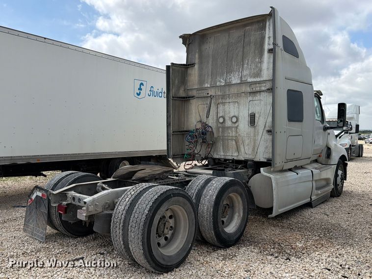 image for item YA2683 2019 International LT625 semi truck
