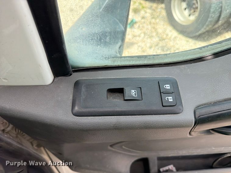 image for item YA2683 2019 International LT625 semi truck