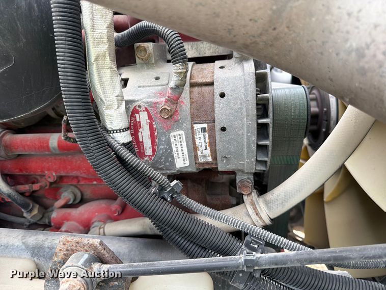 image for item YA2683 2019 International LT625 semi truck