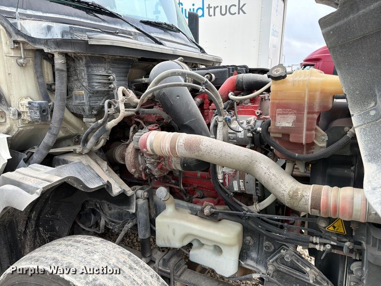 image for item YA2683 2019 International LT625 semi truck