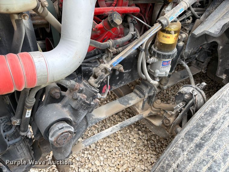 image for item YA2683 2019 International LT625 semi truck