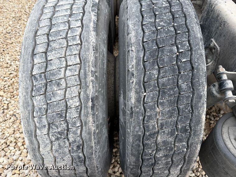 image for item YA2683 2019 International LT625 semi truck