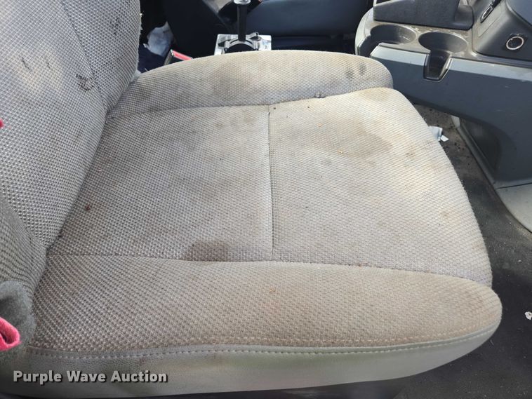 image for item YA2753 2017 Kenworth T880 truck cab and chassis