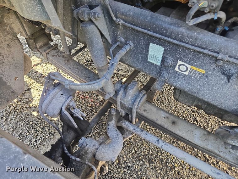 image for item YA2753 2017 Kenworth T880 truck cab and chassis
