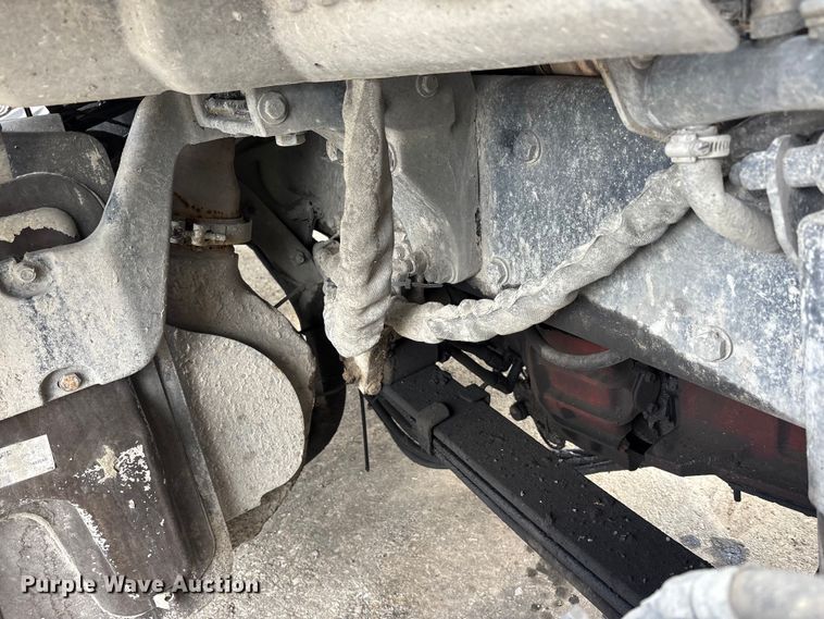 image for item YA3016 2019 Kenworth T880 vacuum truck