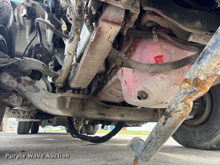 image for item YA3016 2019 Kenworth T880 vacuum truck