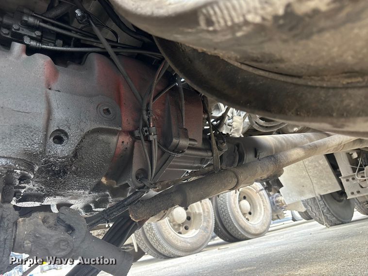 image for item YA3016 2019 Kenworth T880 vacuum truck