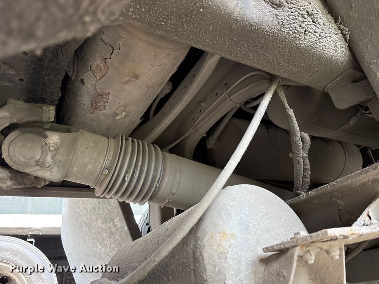 image for item YA3016 2019 Kenworth T880 vacuum truck