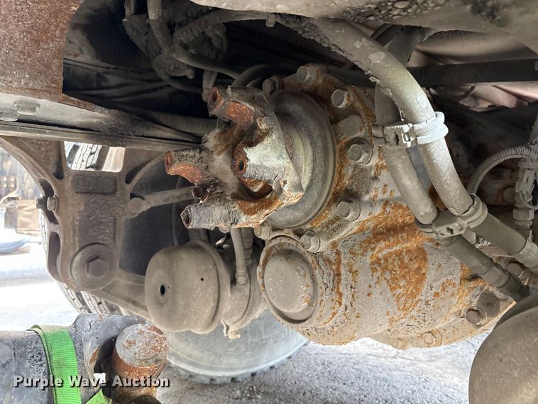 image for item YA3016 2019 Kenworth T880 vacuum truck