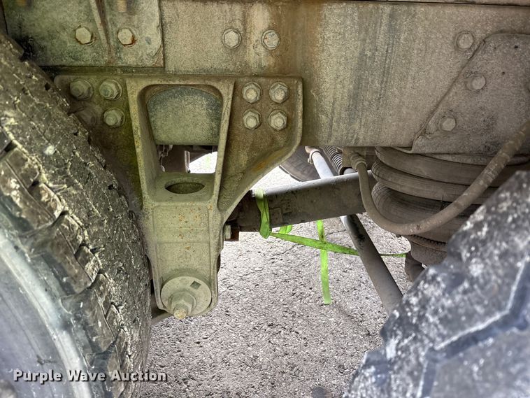 image for item YA3016 2019 Kenworth T880 vacuum truck