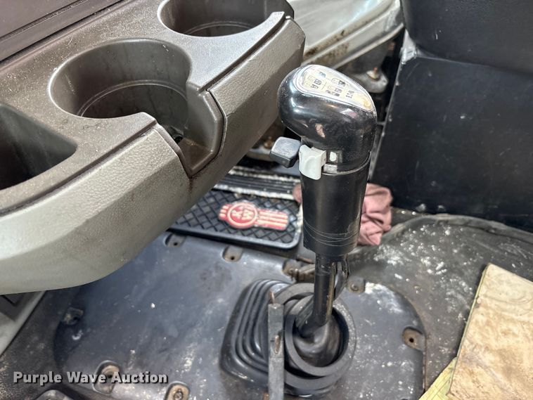 image for item YA3016 2019 Kenworth T880 vacuum truck