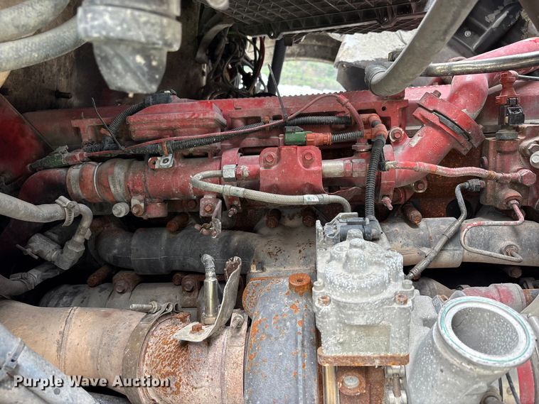 image for item YA3016 2019 Kenworth T880 vacuum truck