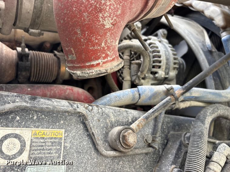 image for item YA3016 2019 Kenworth T880 vacuum truck