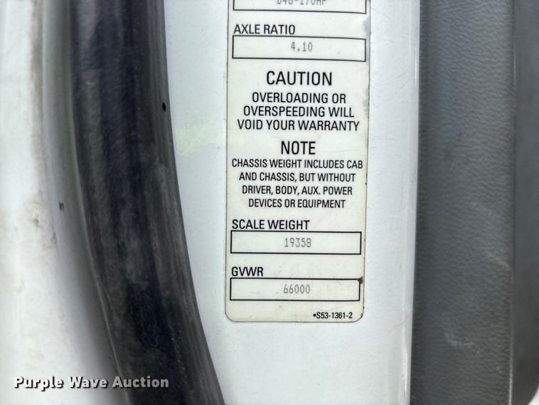 image for item YA3016 2019 Kenworth T880 vacuum truck