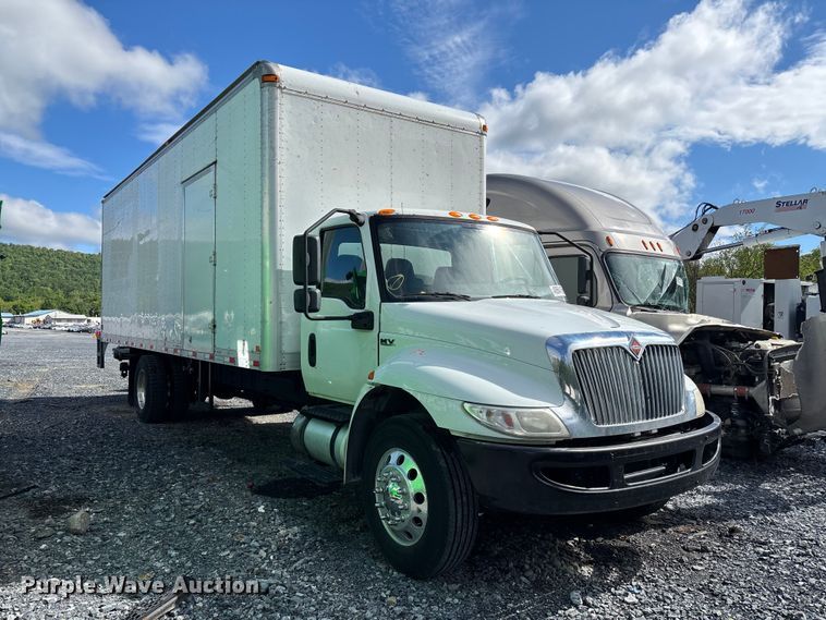 image for item YA3140 2019 International MV607 box truck