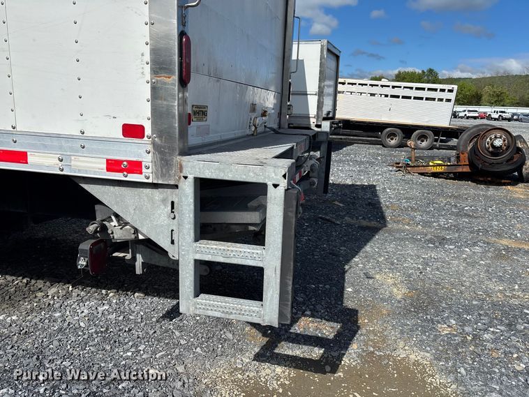 image for item YA3140 2019 International MV607 box truck