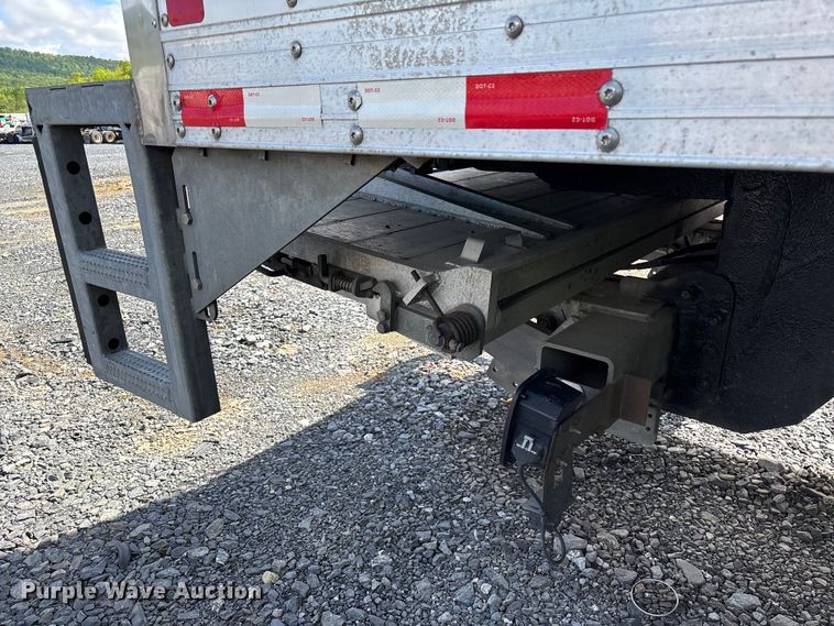 image for item YA3140 2019 International MV607 box truck