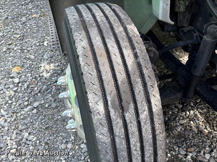 image for item YA3140 2019 International MV607 box truck
