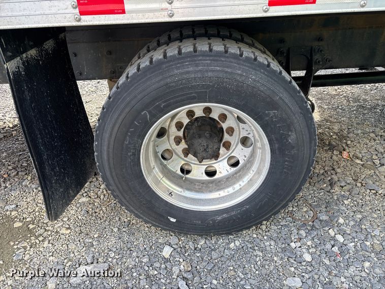 image for item YA3140 2019 International MV607 box truck