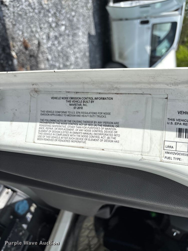 image for item YA3140 2019 International MV607 box truck
