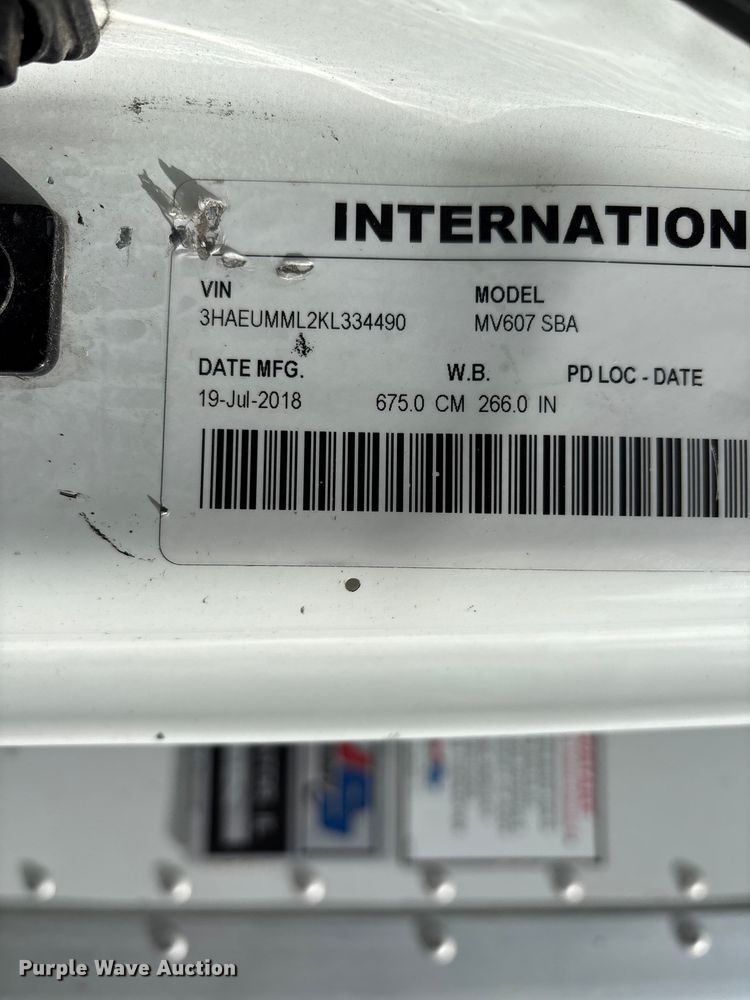 image for item YA3140 2019 International MV607 box truck