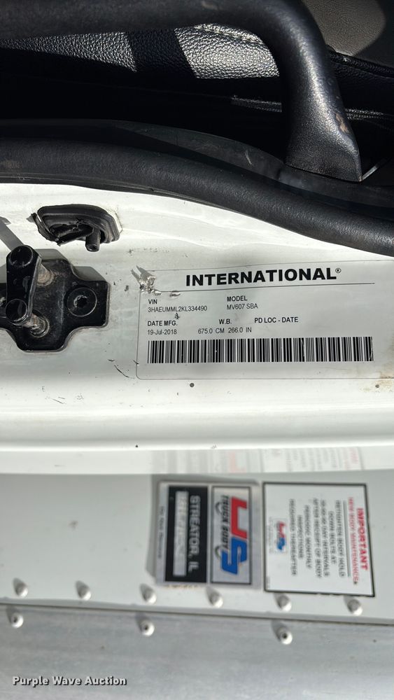 image for item YA3140 2019 International MV607 box truck