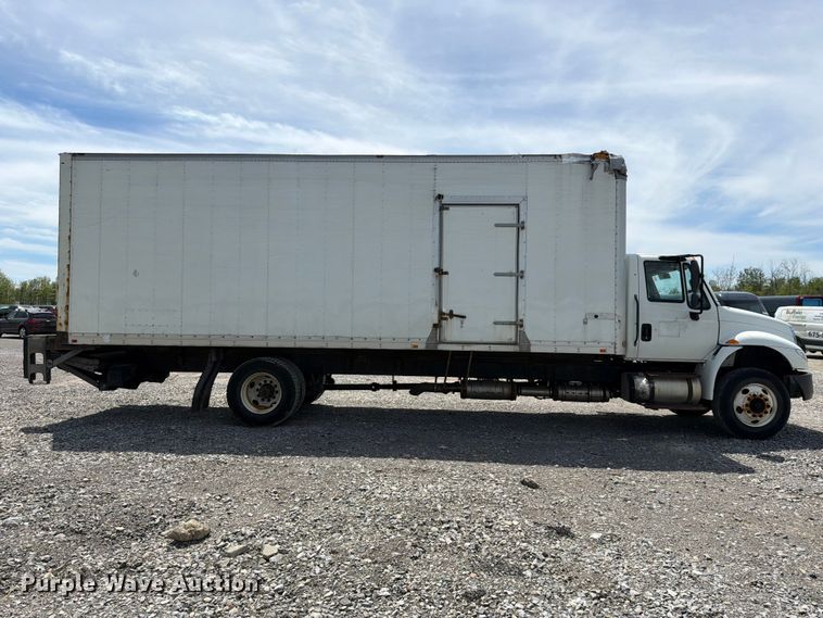 image for item YA3364 2016 International 4300 box truck