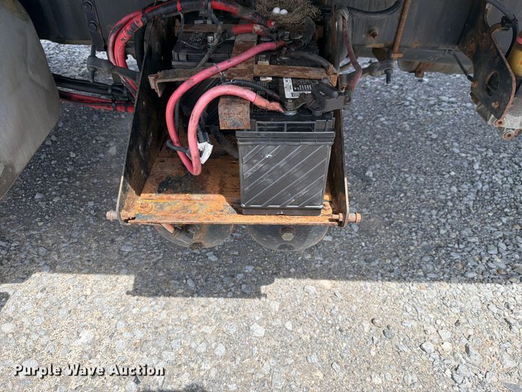 image for item YA3364 2016 International 4300 box truck