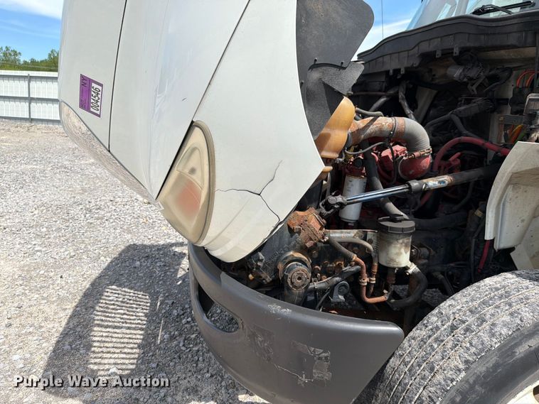image for item YA3364 2016 International 4300 box truck