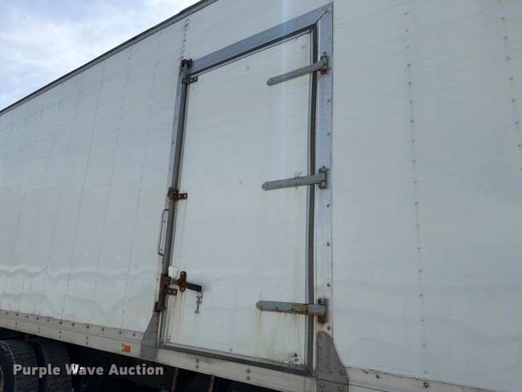 image for item YA3364 2016 International 4300 box truck