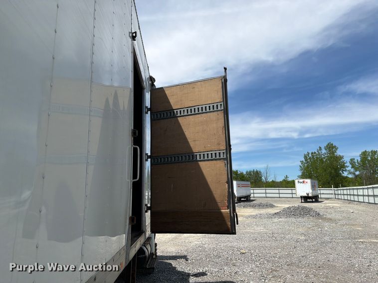image for item YA3364 2016 International 4300 box truck