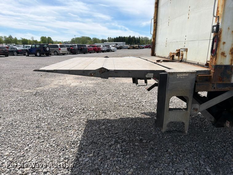 image for item YA3364 2016 International 4300 box truck